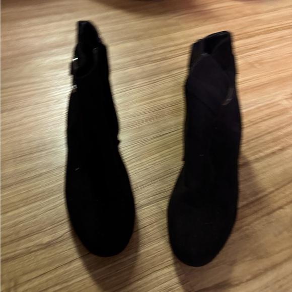 Black ankle boots - Picture 1 of 7